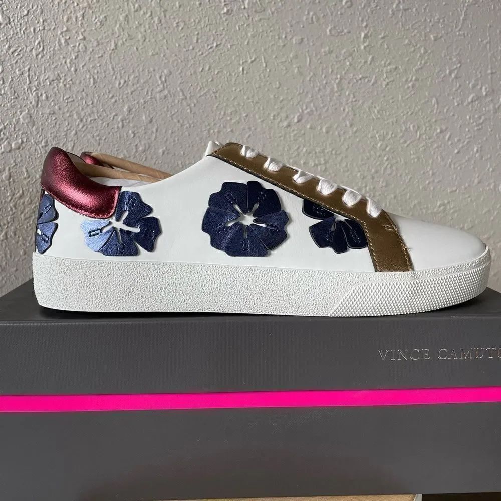 NIB Vince Camuto Claudinia Leather Floral Sneakers Size 6, 7, 8